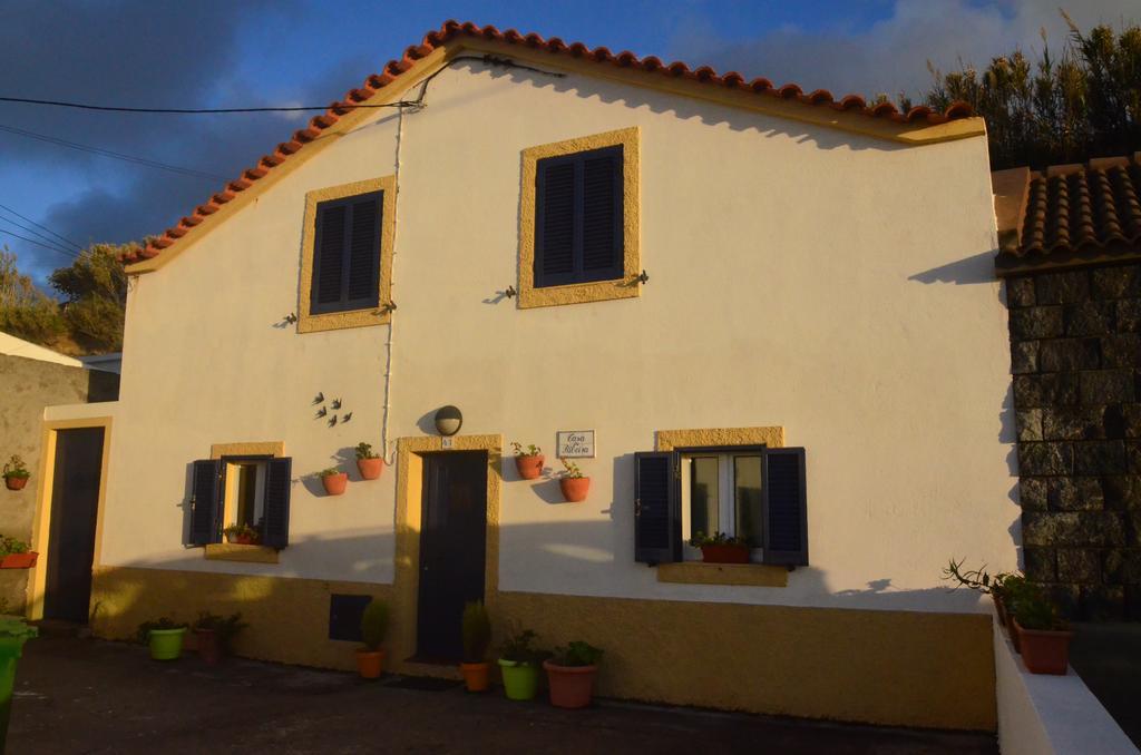 Join Our Relaxed House Near The Beach - Mosteiros Mosteiros  Ruang foto