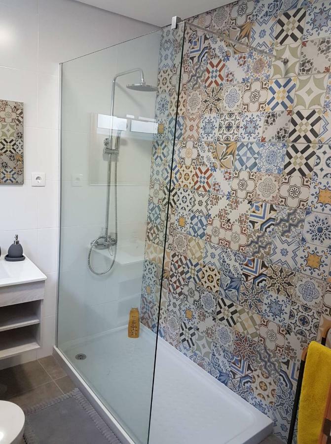 Join Our Relaxed House Near The Beach - Mosteiros Mosteiros  Bagian luar foto