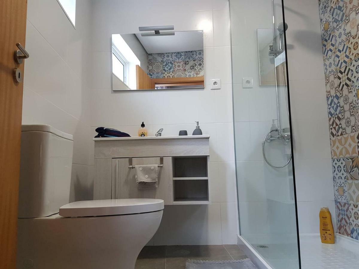 Join Our Relaxed House Near The Beach - Mosteiros Mosteiros  Bagian luar foto