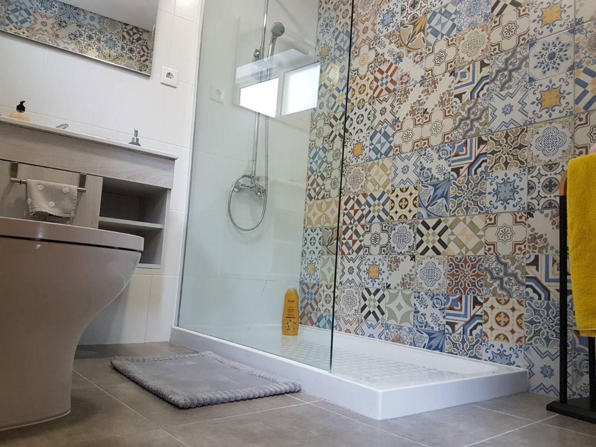 Join Our Relaxed House Near The Beach - Mosteiros Mosteiros  Bagian luar foto
